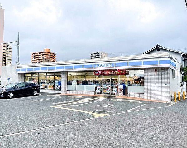 ローソン和泉府中店 560m