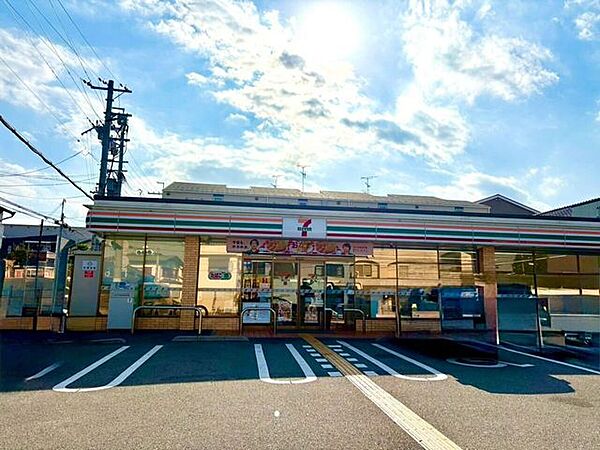 セブンイレブン堺大鳥大社前店 840m