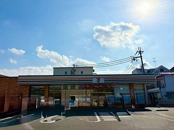 セブンイレブン堺上店 520m
