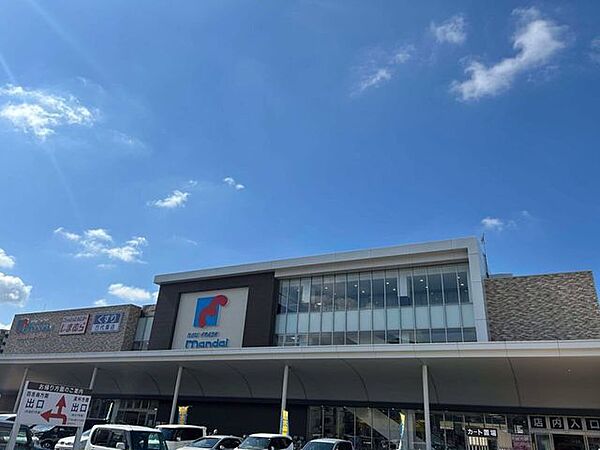 万代　上野芝店 1230m