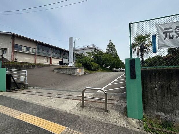 仙台市立鶴谷中学校 1030m
