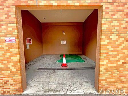 敷地内ゴミ置き場