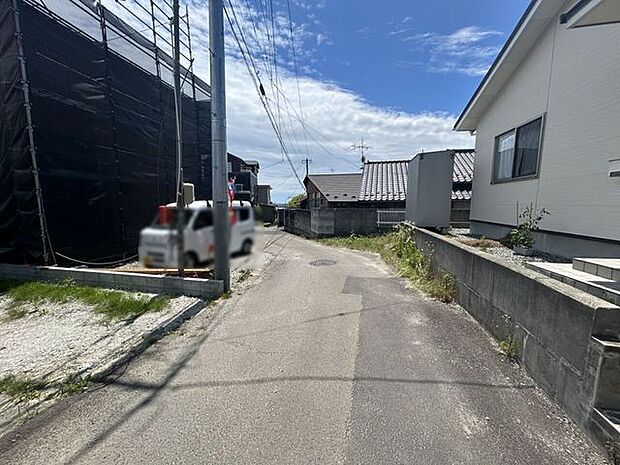 前面道路含む現地写真