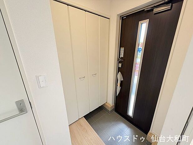 靴だけでないく、お出かけグッズをまとめてお出かけグッズをしまうのも◎