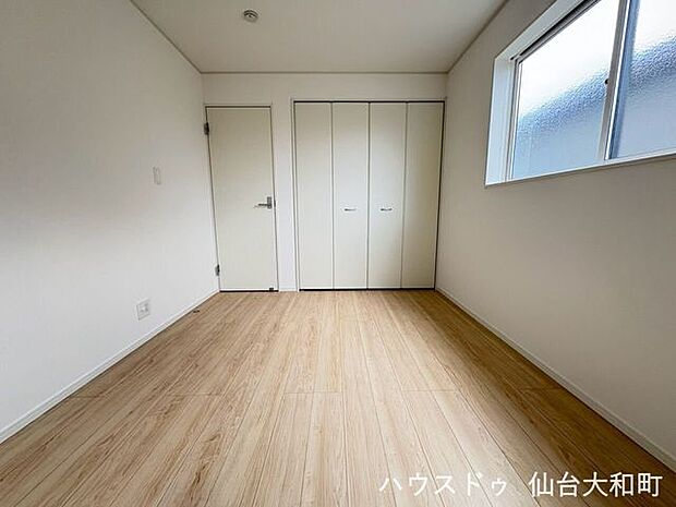 居室には収納を設けているので、住空間を有効的に使えます+*