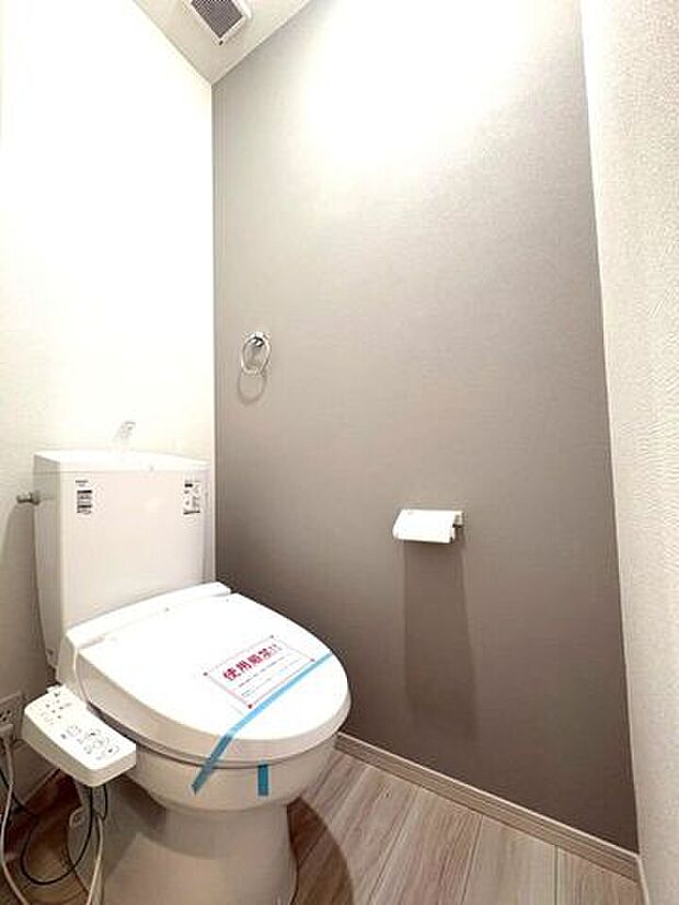 温水洗浄シャワー付きトイレでQOLをアップ♪