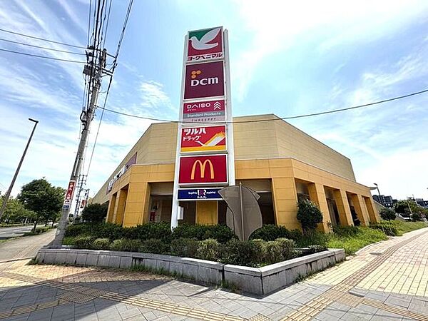ヨークタウン新田東 330m