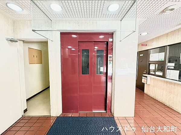 エレベータ