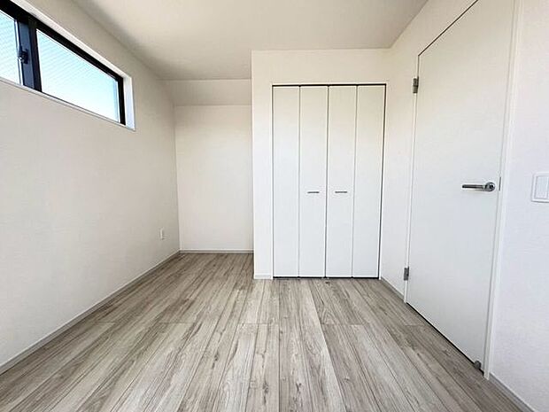 居室収納を備えているので、空間を広くすっきりと活用できます+＊