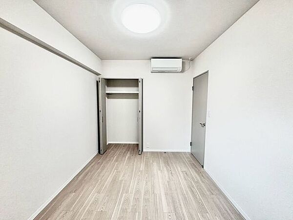収納力のあるクローゼットで、お部屋を広々使えます♪
