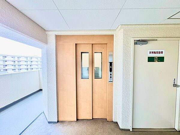 エレベータ