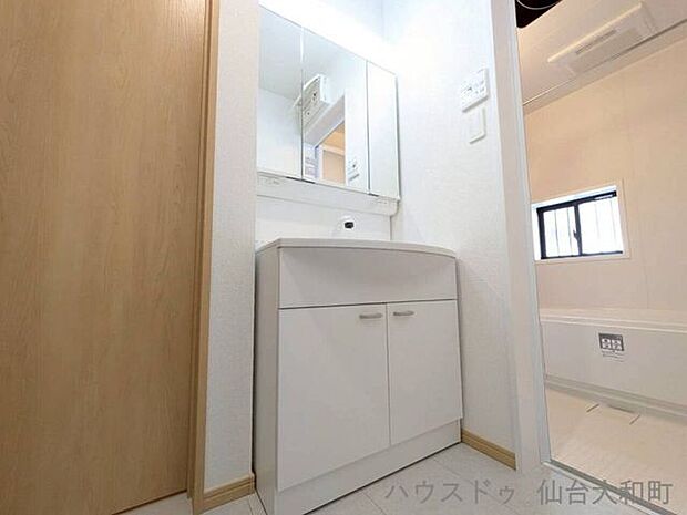 ※参考写真（シャワードレッサー）