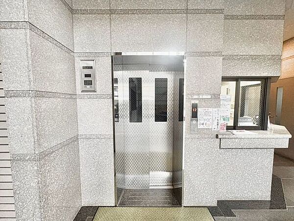 エレベータ