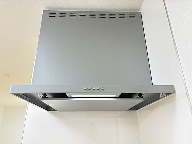スタイリッシュな見た目と、パワフルな吸引力のレンジフード