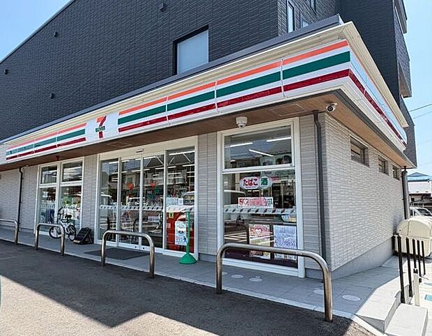 セブンイレブン新田1丁目店 1070m