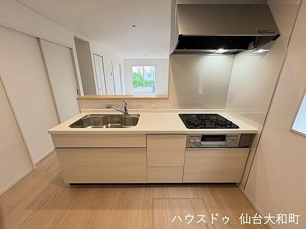 。*同メーカー参考写真*。