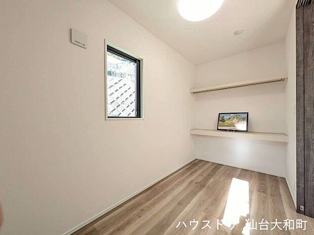 LDK横で使い勝手◎の多目的空間