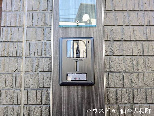 インターホンカメラ