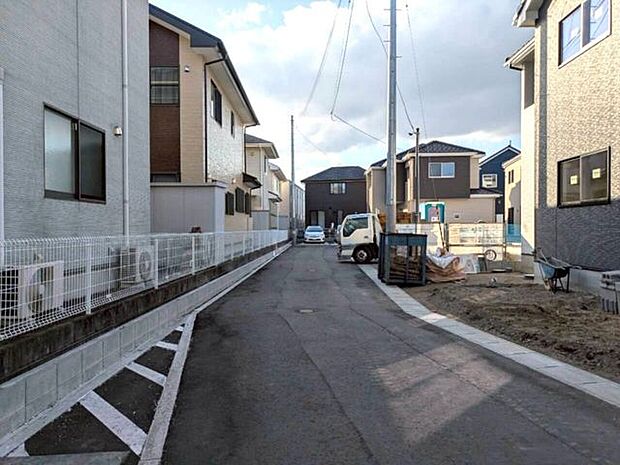 前面道路含む現地写真