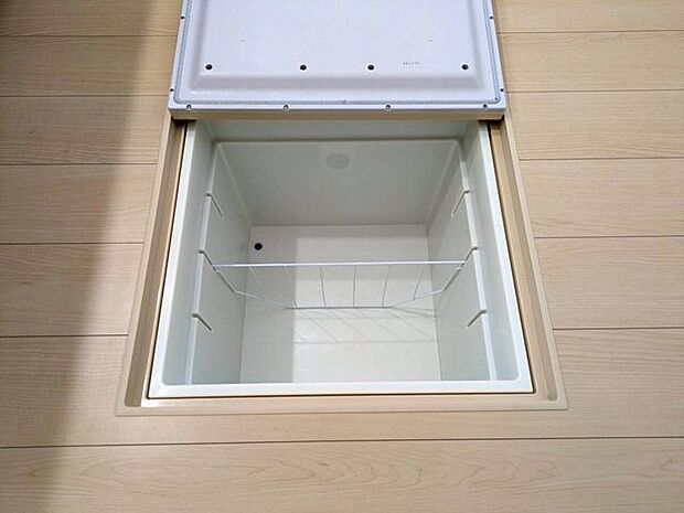 床下収納庫(キッチン)