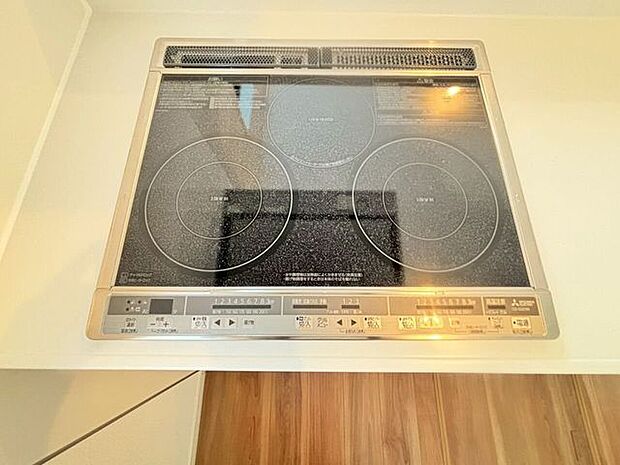 空気を汚しにくく、キッチンが熱くならないIHクッキングヒーター