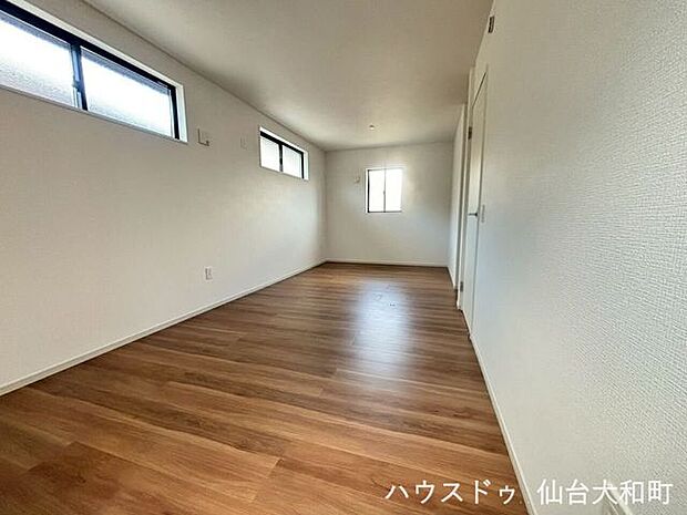 洋室 11帖(6帖+5帖に間仕切対応が可能◎)