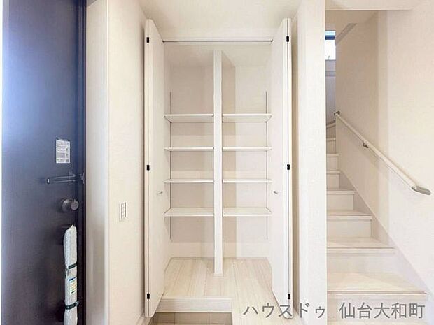 大容量のシューズボックス