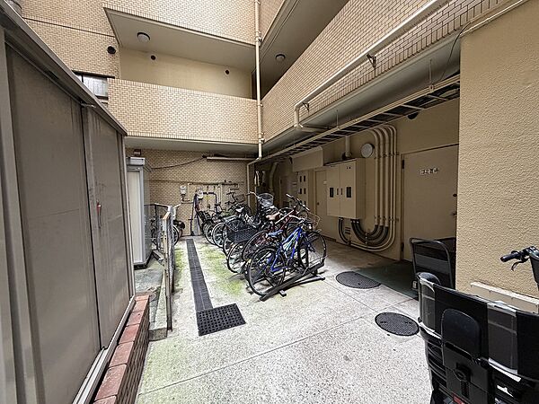 駐輪場