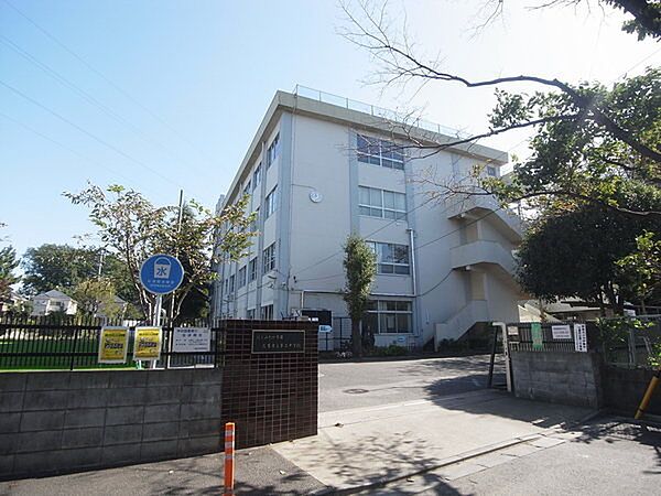 にしみたか学園三鷹市立第二中学校（1834m）