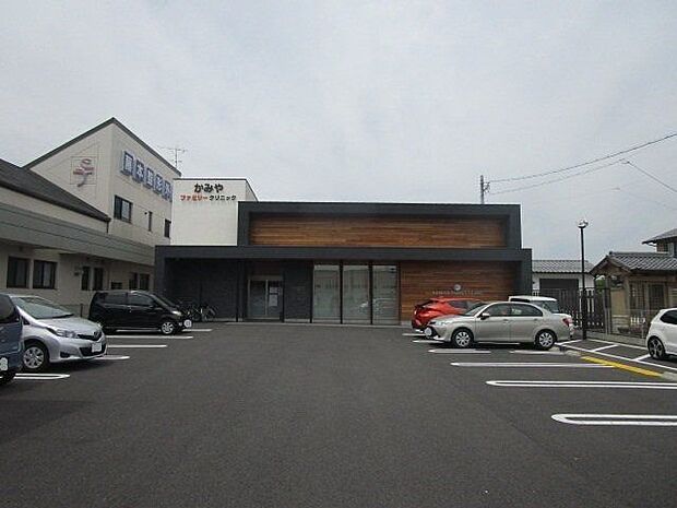 かみやファミリークリニック 530m