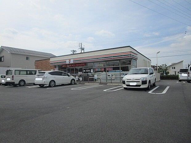 セブンイレブン 一宮伝法寺店 770m