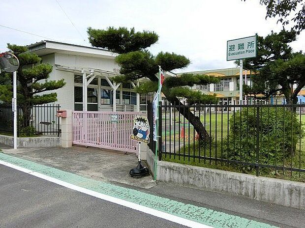 浅井北保育園 690m