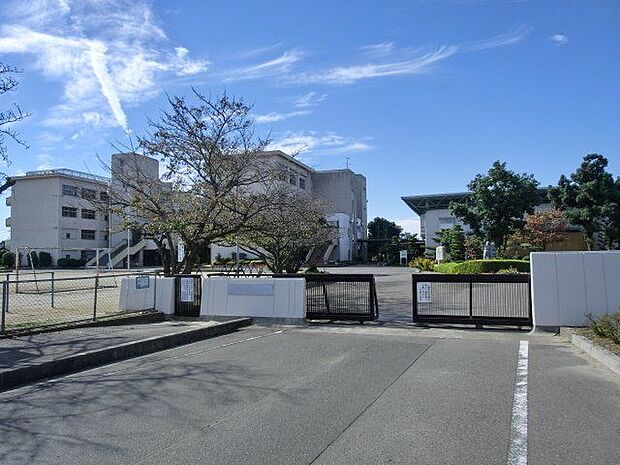 大徳小学校 950m