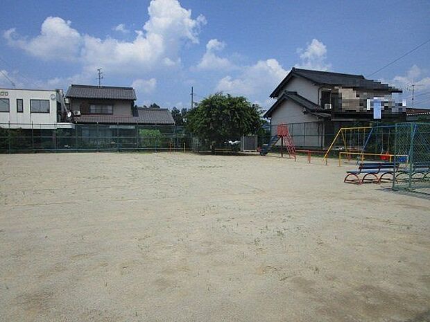 黒岩郷西ちびっ子広場 970m