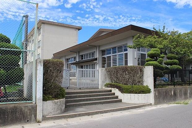 大和南中学校 380m