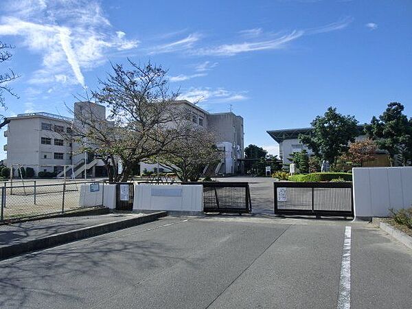 大徳小学校 1300m