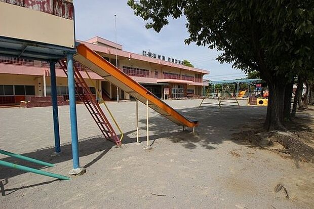 丹陽幼稚園 950m