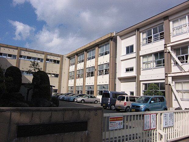 瀬部小学校 350m