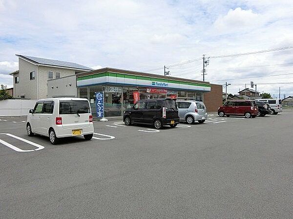 ファミリーマート 一宮浅井店 720m