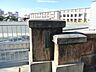周辺：貴船小学校 850m