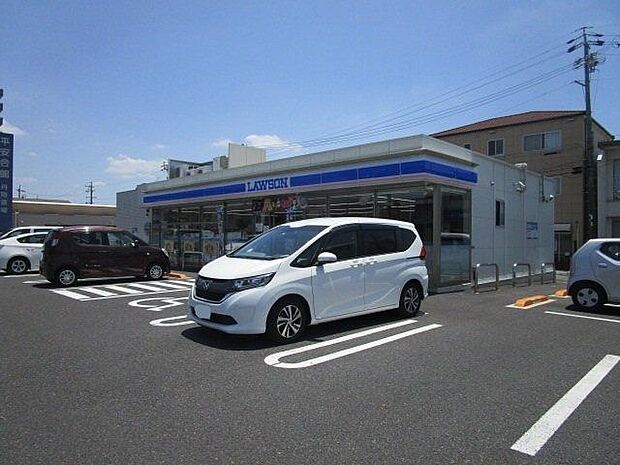 ローソン 一宮若竹二丁目店 330m