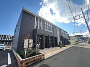 渋沢駅より徒歩10分 1階 築3年8ヶ月の賃貸物件