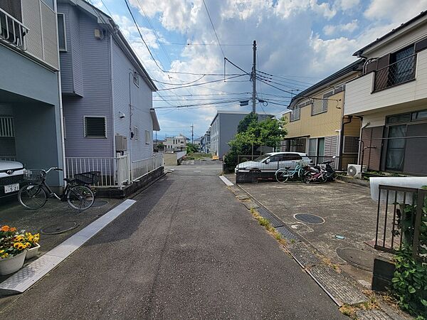 前面道路幅員4219ｍｍ法42条1項2号道路座間市へ移管済みです。