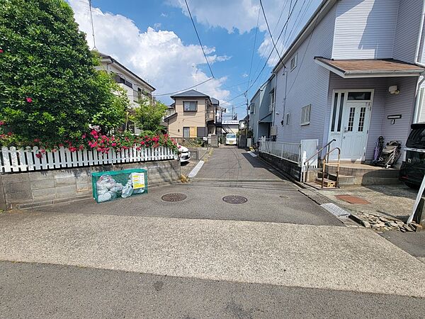 前面道路幅員4219ｍｍ法42条1項2号道路座間市へ移管済みです。