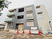 辻堂駅より徒歩11分 築1年4ヶ月 3階建の賃貸物件