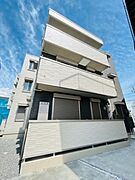 茅ケ崎駅より徒歩12分 築2年10ヶ月 3階建の賃貸物件