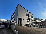 長後駅より徒歩7分 3階 築1年8ヶ月の賃貸物件