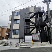 相武台前駅より徒歩9分 1階 築4年10ヶ月の賃貸物件