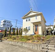 伊勢原駅より徒歩8分 築11年5ヶ月 2階建の賃貸物件