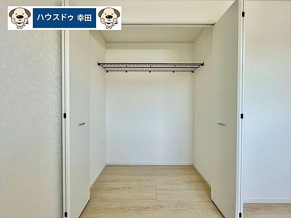 全居室収納付きです。